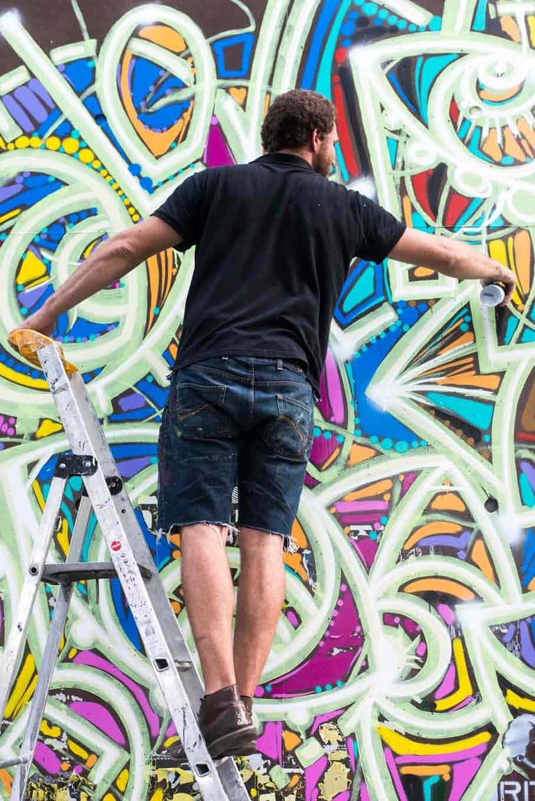 Tour immersion dans le Street Art et les graffitis + rencontre avec artiste dans Paris