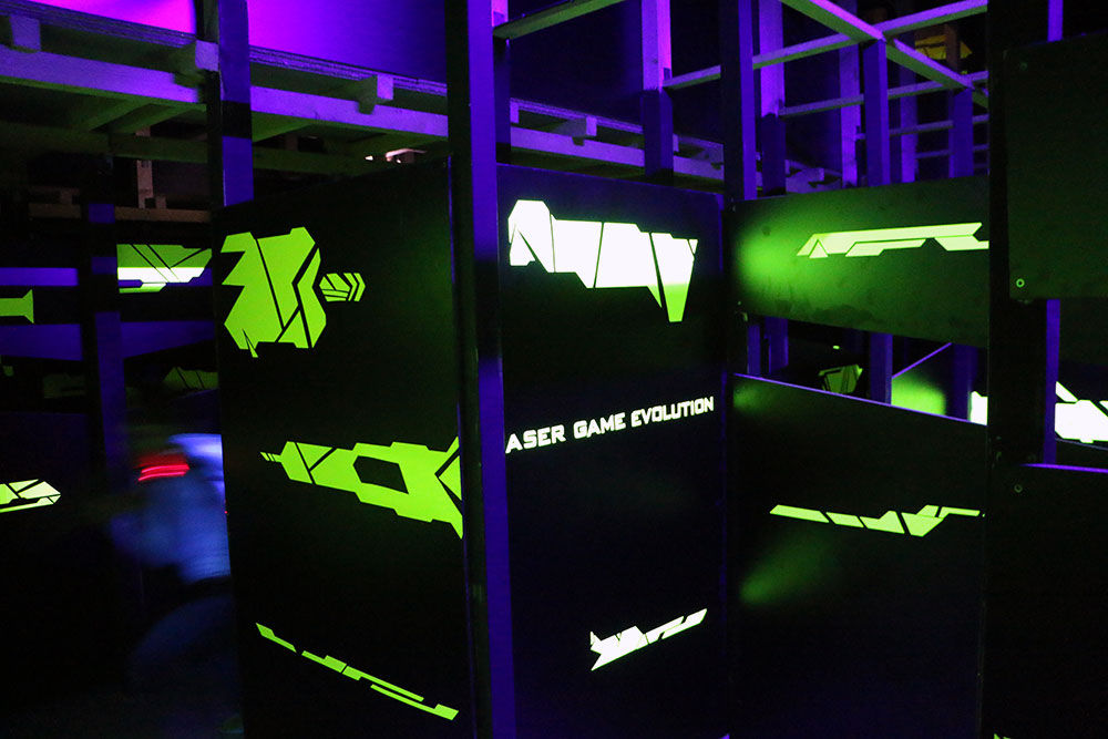 Jeu de laser game à Créteil soleil - Team building - Laser game 94