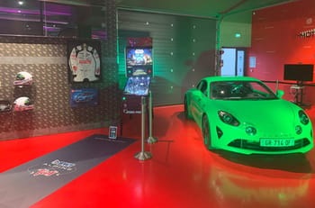 Simulateurs automobiles en réalité virtuelle à Annecy - Team Building