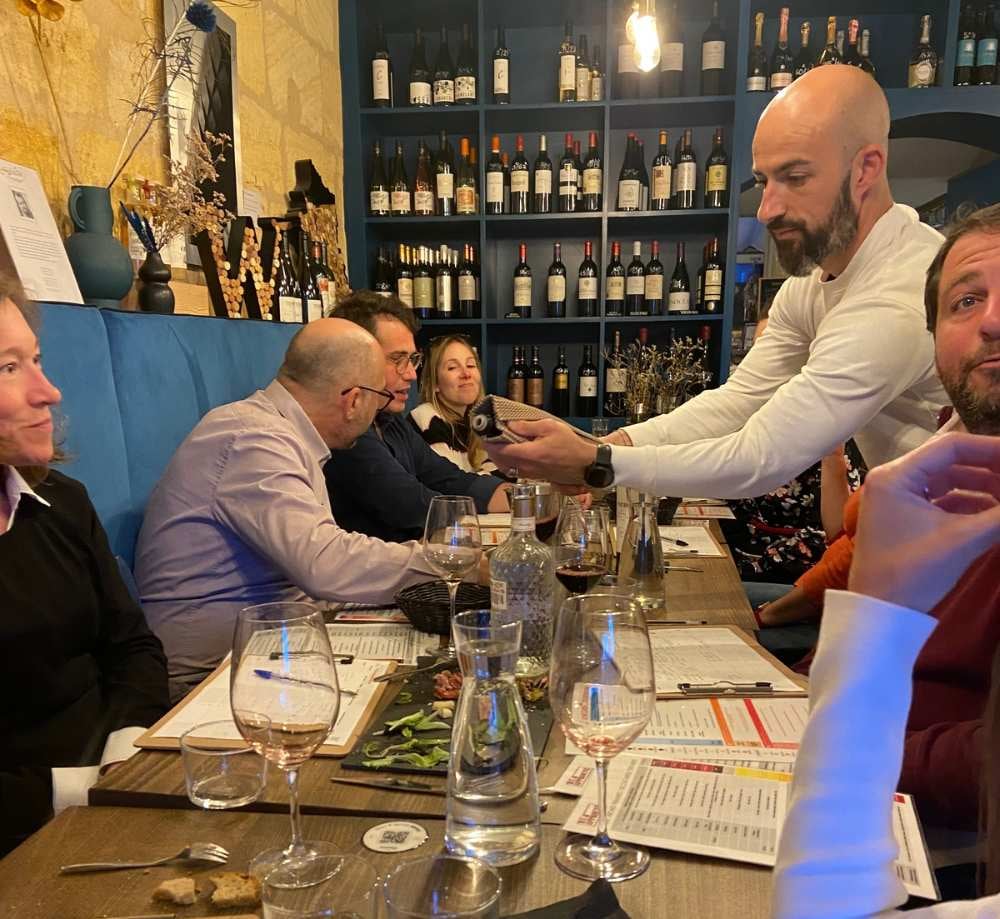 Dégustation sensorielle à l'aveugle en plein coeur du quartier des Chartrons à Bordeaux