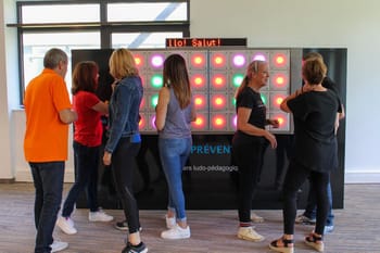 Ateliers multi-jeux avec mur digital innovant à Lyon - Team Building dans le lieu de votre choix