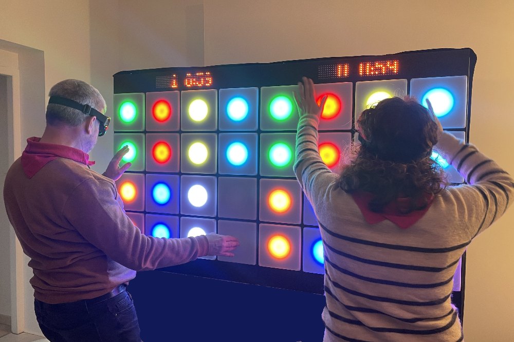 Ateliers multi-jeux avec mur digital innovant à Lyon - Team Building dans le lieu de votre choix