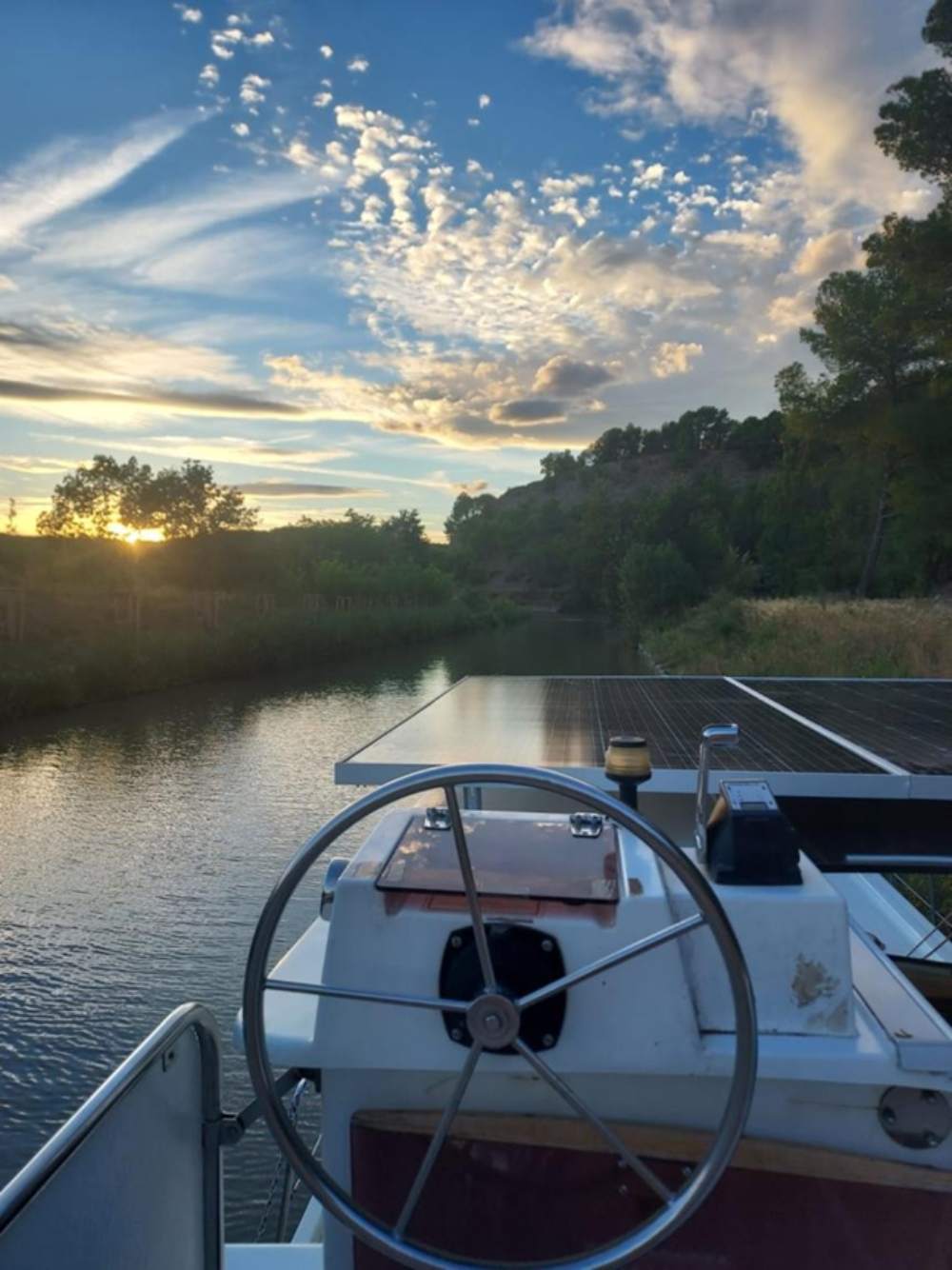 Croisière - séjour en Bateau en pénichette privatisée sur le Canal du Midi 