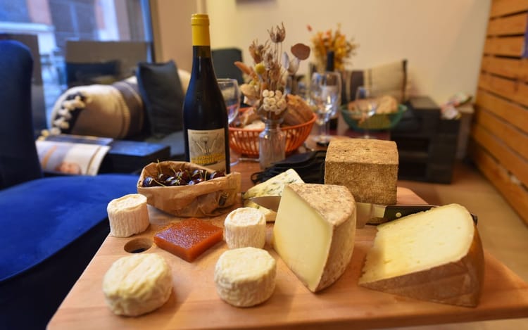 Atelier de dégustation de vins et de fromages à Toulouse