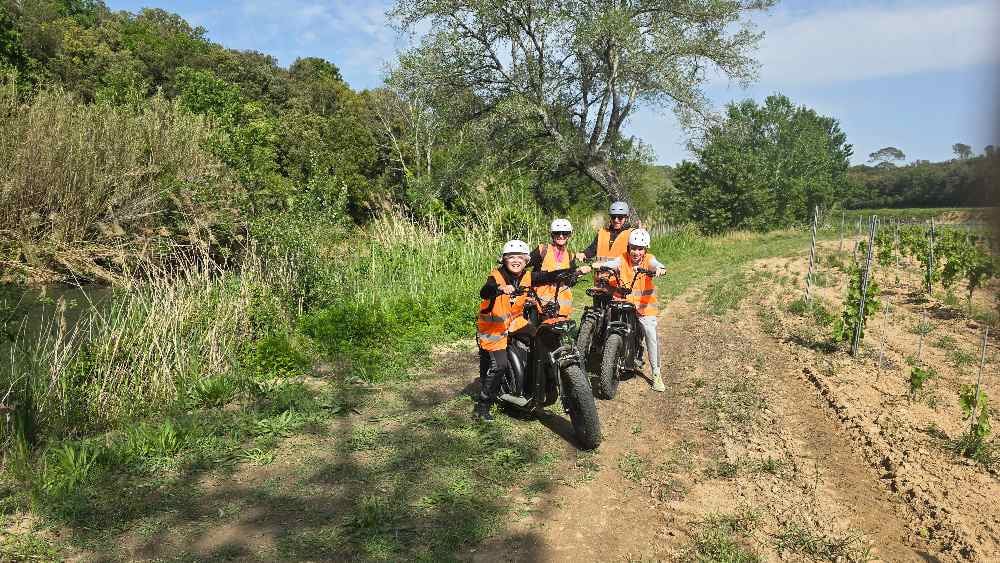 Tour guidé en trottinettes électriques  dans le Var à Carcès 