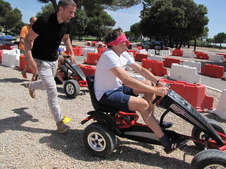 Construction d'une tour avec Olympiades pour un Team Building - Aix-en-Provence