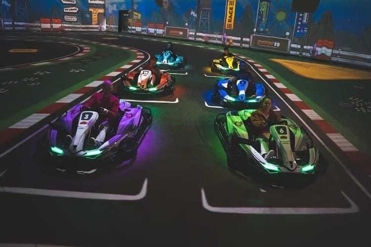 Karting comme dans un jeu vidéo à Bruxelles - Réalité Augmentée pour votre Team Building