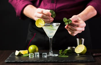 Atelier création et dégustation de cocktails à Nantes - spécial EVG / EVJF