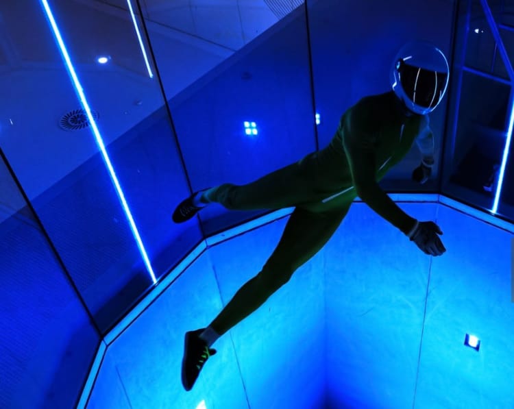 Simulateur de chute libre à Varsovie - Soufflerie