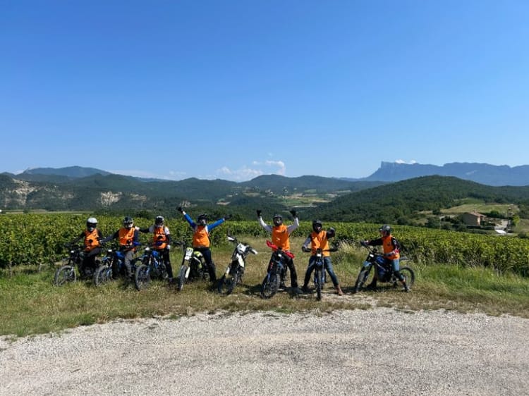 Initiation et balade moto électrique tout terrain dans la Drôme