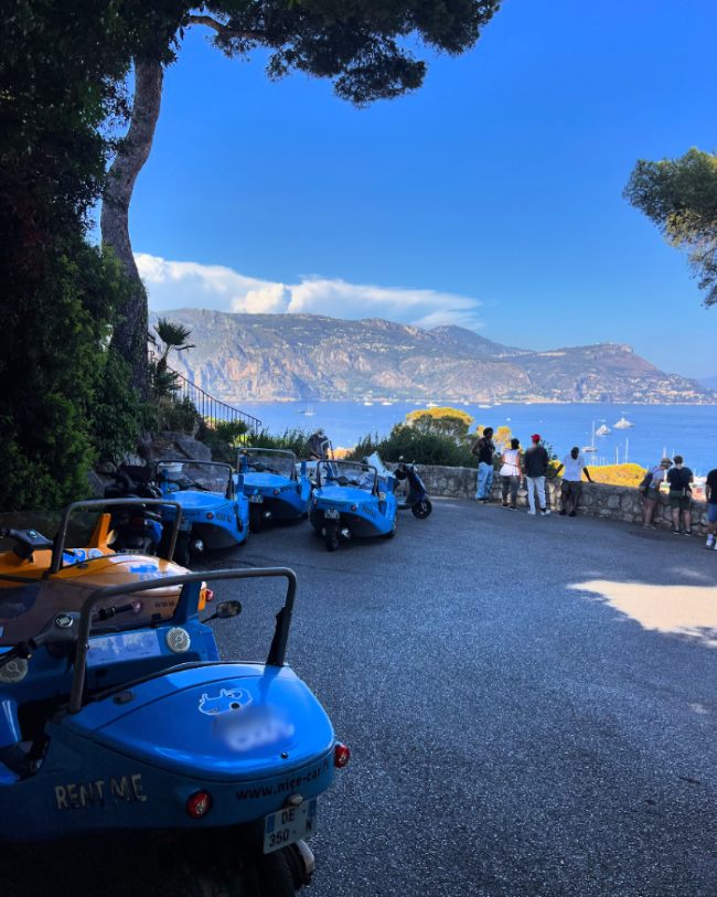 Visite guidée de Nice et de la French Riviera en voiture insolite et privée