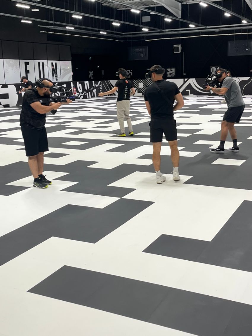 Jeu d'équipe en Réalité Virtuelle près de Paris