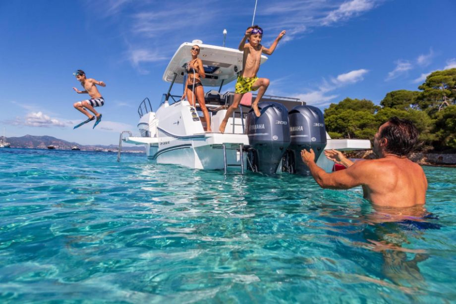 Location de bateaux avec ou sans skipper pro à Saint Raphael 