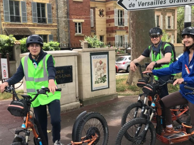Balade accompagnée en trottinette tout terrain à Versailles