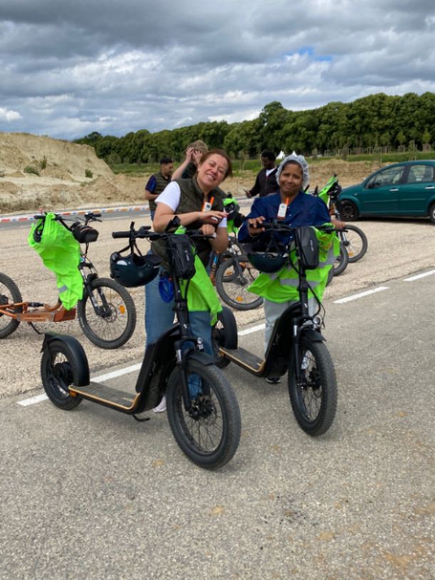 Location de trottinette semi tout terrain à Versailles