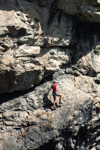Via Cordata Endieux à Aubenas en Ardèche (mi randonnée pédestre et mi escalade)