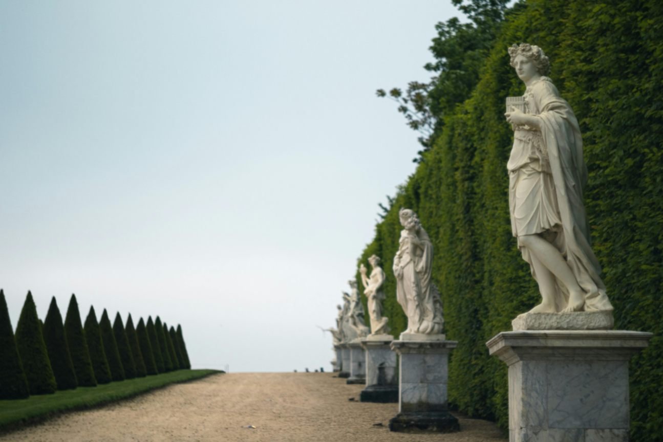 Escape game extérieur dans les jardins du Château de Versailles - Cluedo
