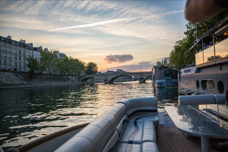 Croisière sur la Seine en bateau privatisable - Paris