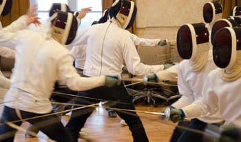 Cours et initiation à l'Escrime dans nos locaux ou à domicile en région Parisienne