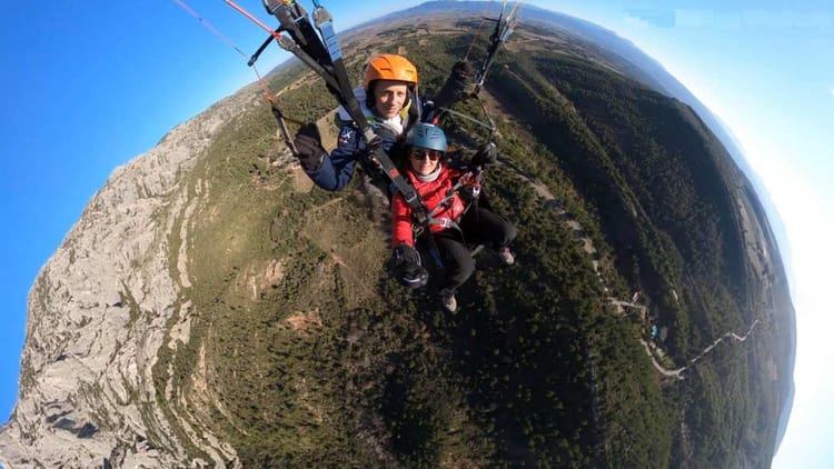 Baptême en randonnée-parapente à Aix-en-Provence