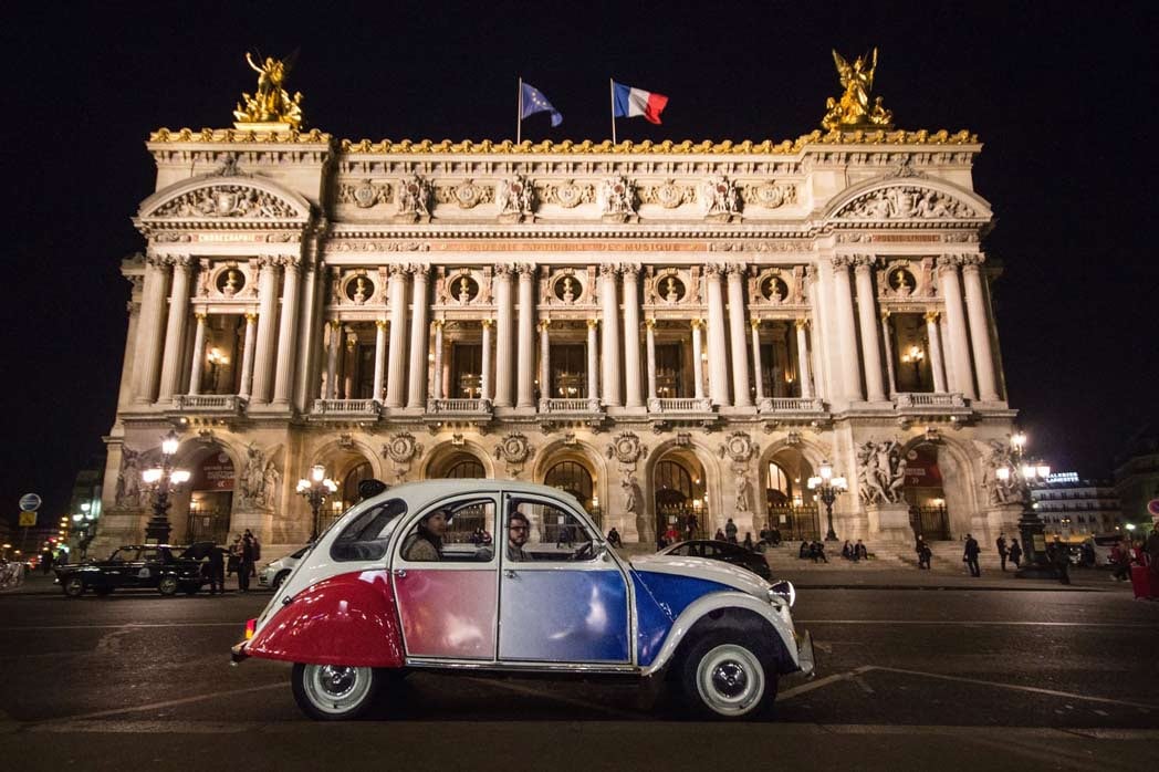 Balade et découverte de Paris en 2CV - Visite insolite 