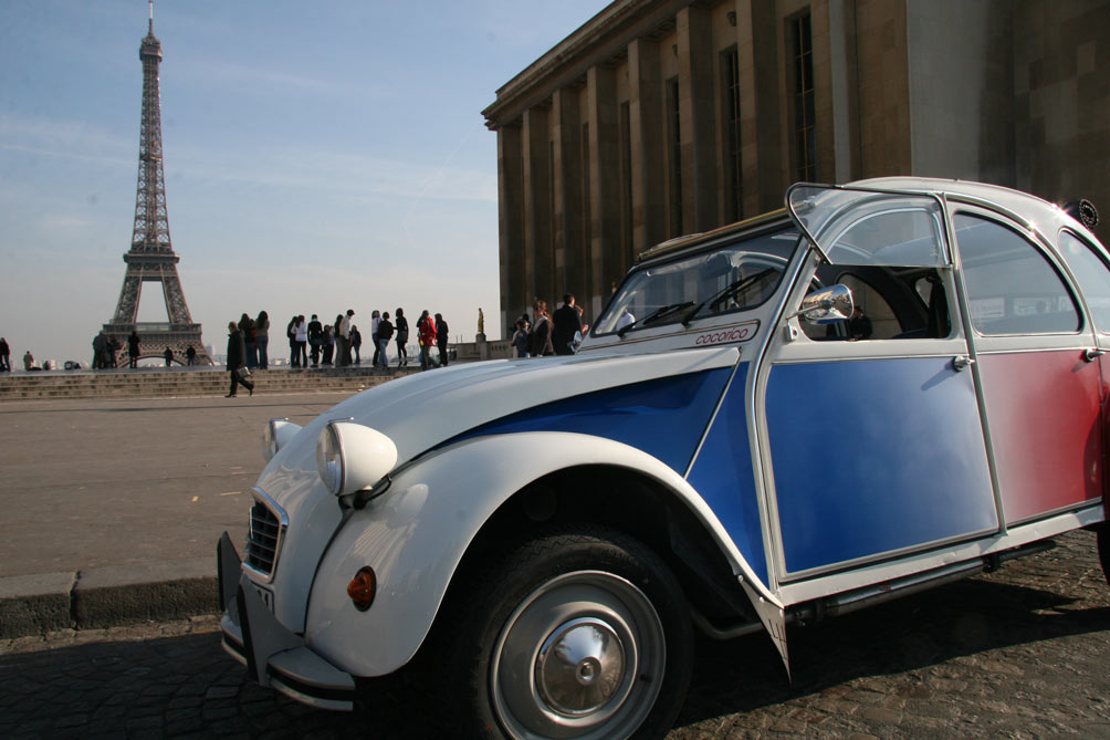 Balade et découverte de Paris en 2CV - Visite insolite 