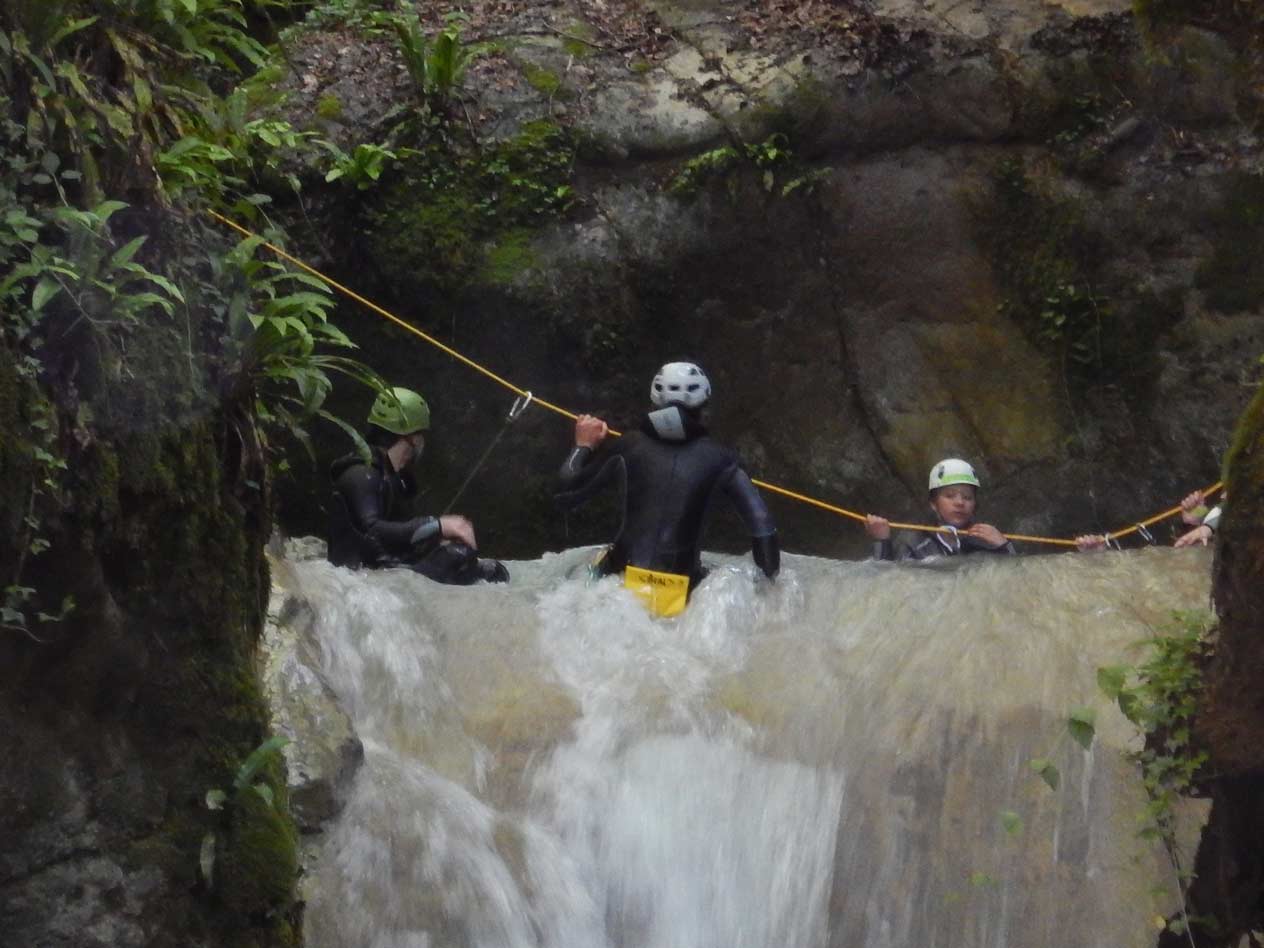Initiation Canyoning en Savoie, proche d'Aix-les-Bains 
