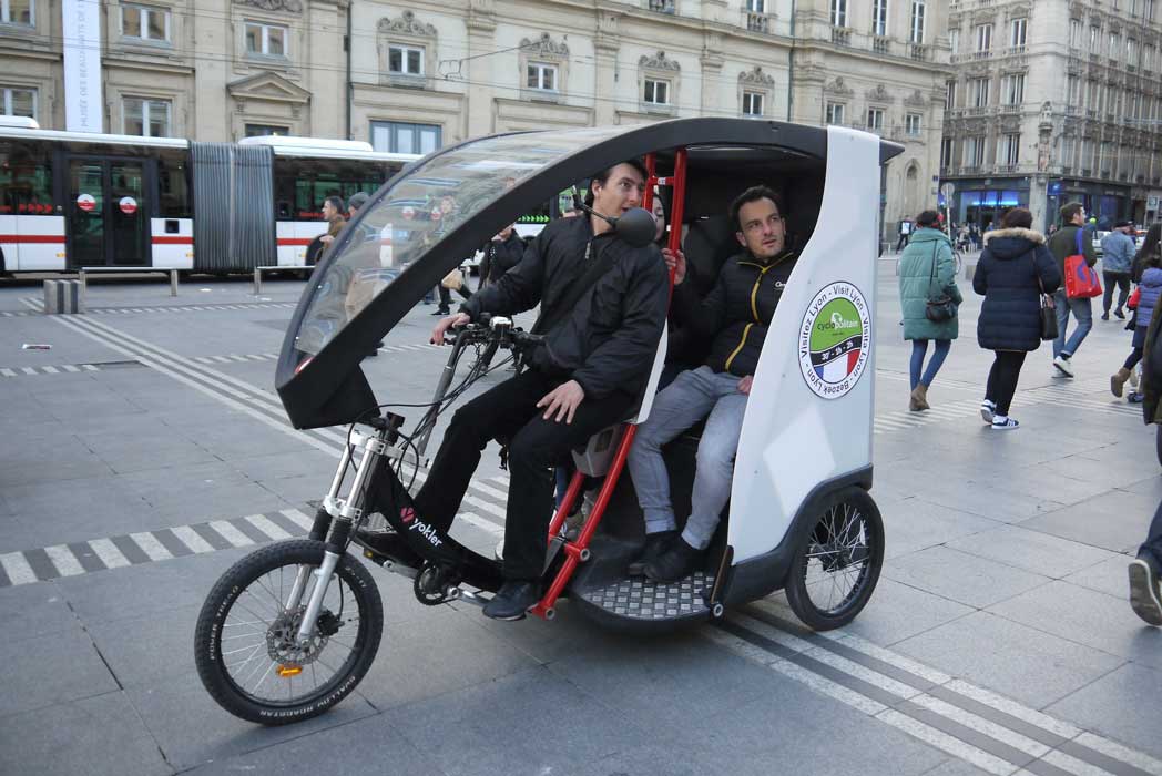 Visite guidée de Lyon en Cyclo / Vélo-taxi  