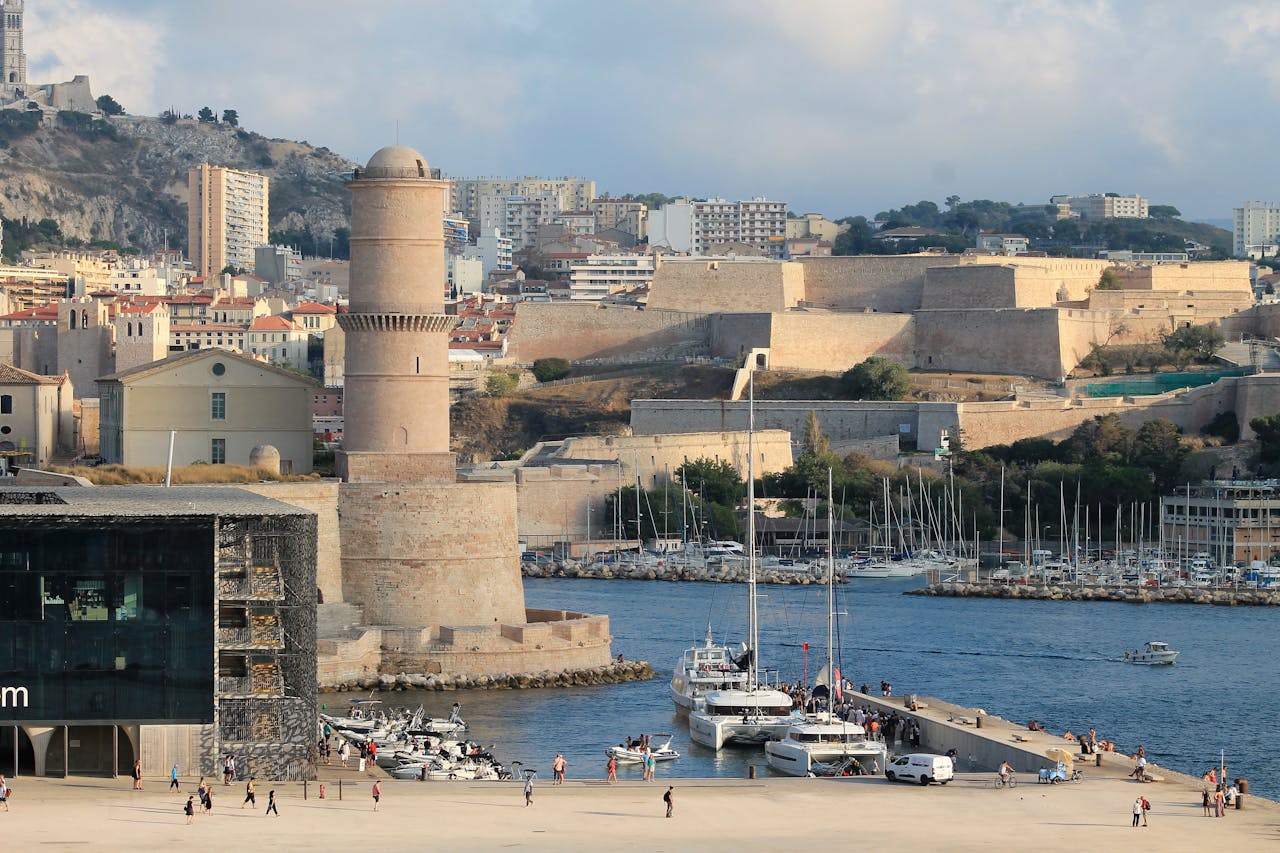 Fun City Tour à Marseille - Rallye découverte et insolite