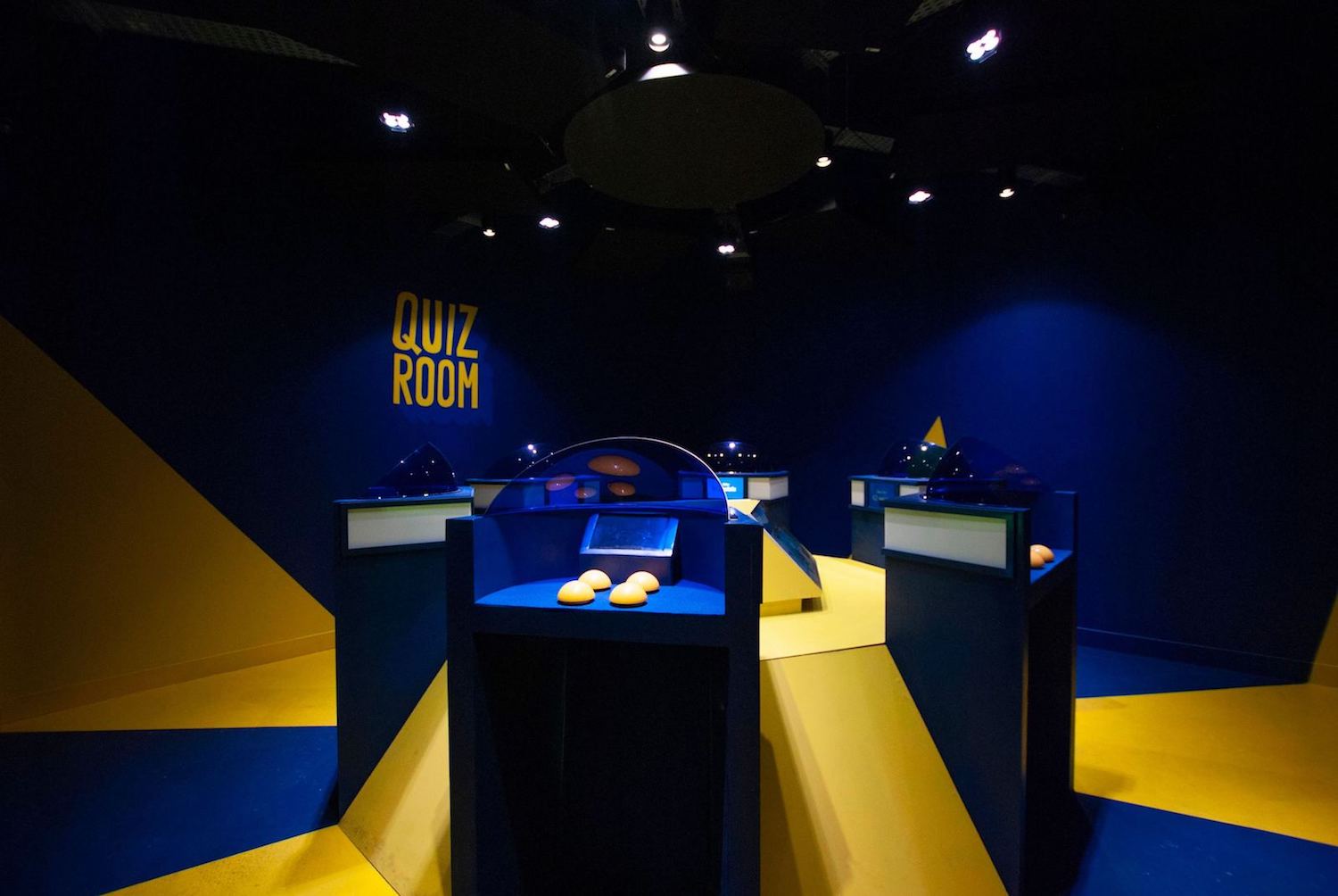 Salle de quiz comme à la télé à Laval