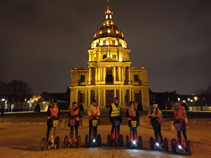 Balade et visite guidée en segway de nuit à Paris