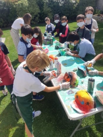 Ateliers de customisation et de graffitis à domicile