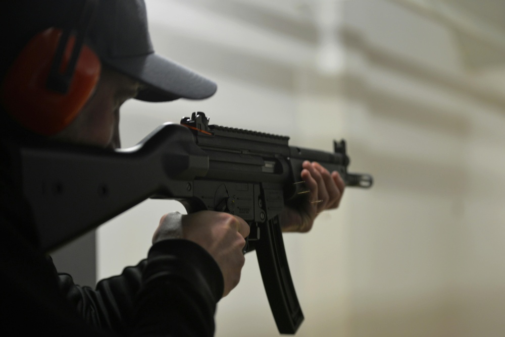 Shooting à Budapest - Tir AK47 et autres armes