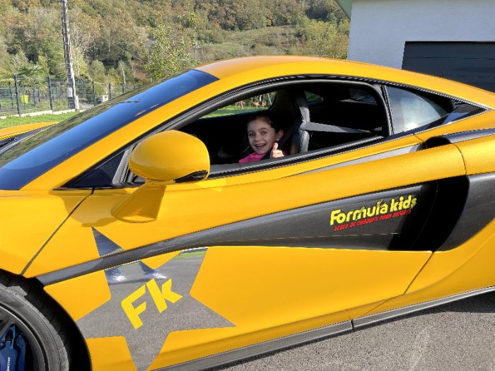 Cours de pilotage de McLaren pour enfant à Montpellier