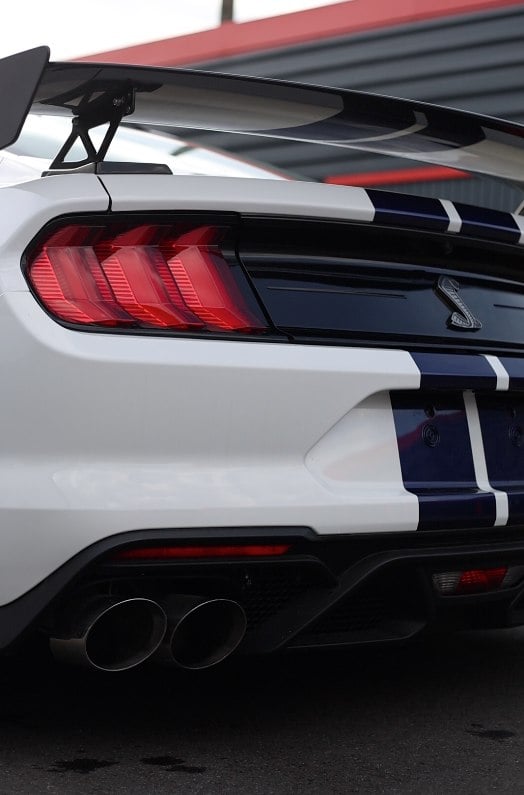 Cours de pilotage en Ford Mustang Shelby GT500 pour enfants à Paris 77