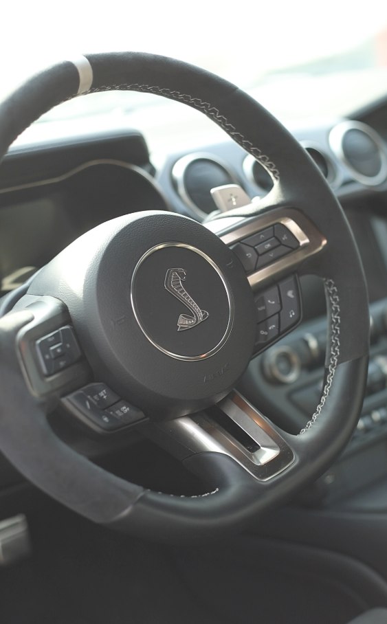 Cours de pilotage en Ford Mustang Shelby GT500 pour enfants à Saint-Dié-des-Vosges