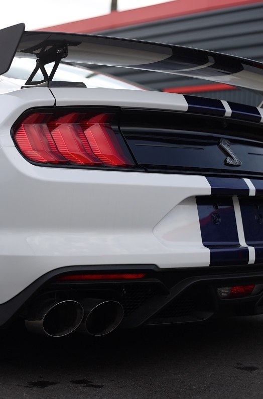 Cours de pilotage en Ford Mustang Shelby GT500 pour enfants à Saint-Dié-des-Vosges