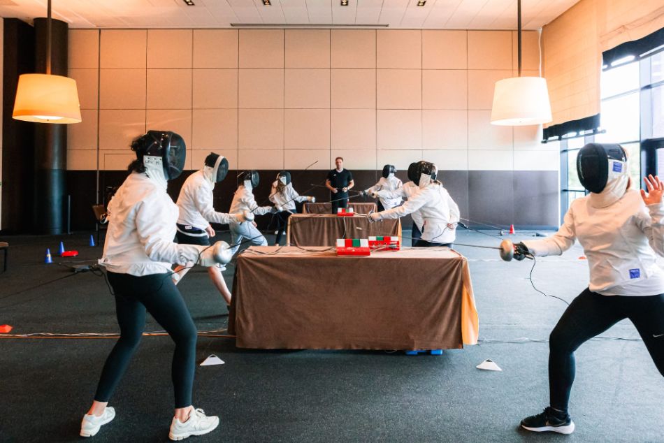 Initiation à l'Escrime à domicile - Région Parisienne - Team building