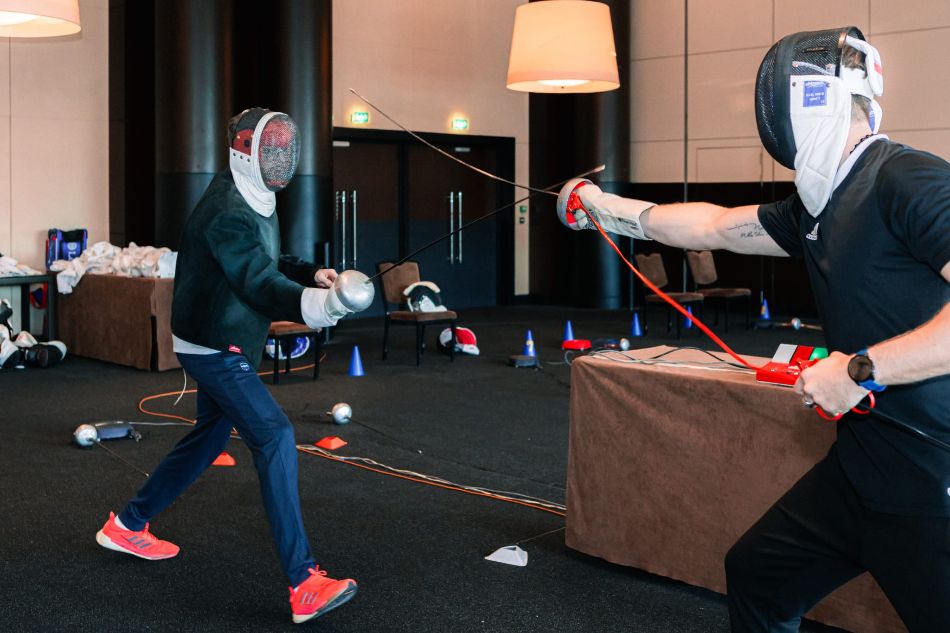 Initiation à l'Escrime à domicile - Région Parisienne - Team building