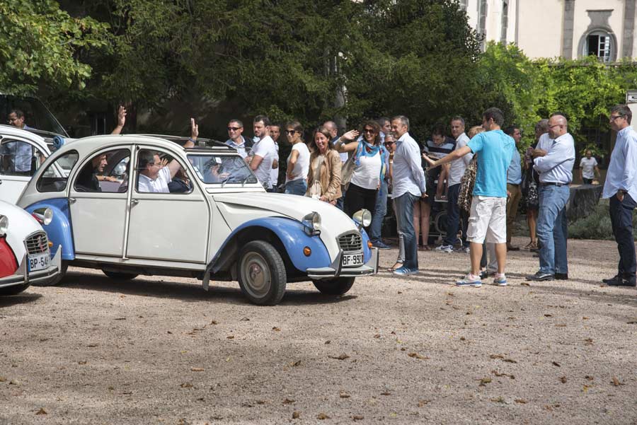Rallye en 2CV à Anse dans le Beaujolais 