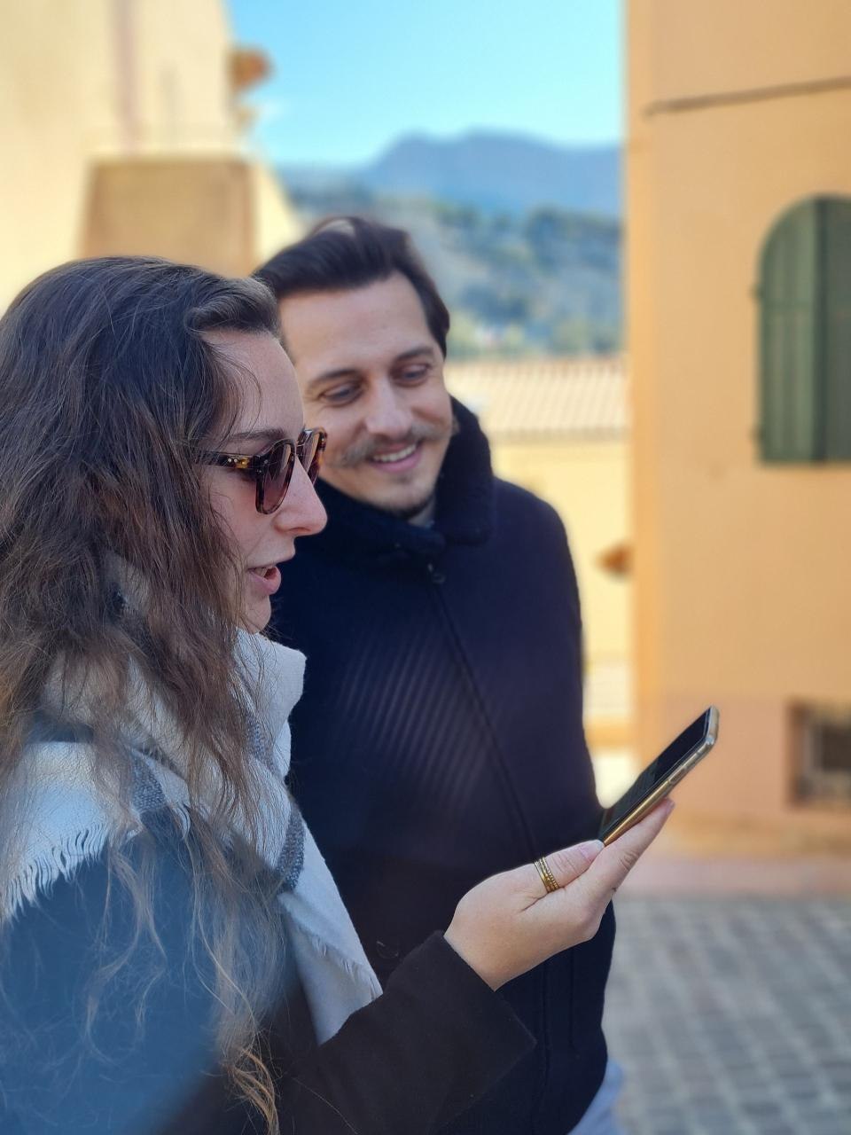 Jeu de piste avec application à Cassis 