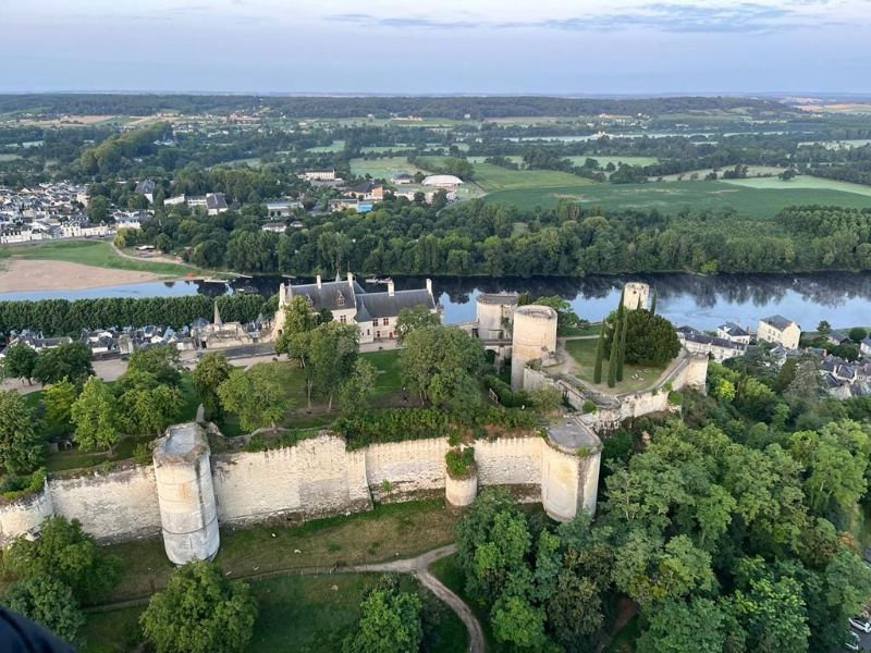 Vol en Montgolfière à Chinon - le Val de Loire et les châteaux de la Loire