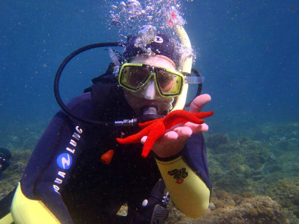 Initiation à la plongée sous-marine dans les calanques de la côte bleue près de Marseille