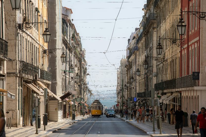 Escape Game extérieur à Lisbonne : Visite enquête dans la vieille ville