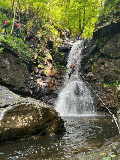 Canyoning en Auvergne pour EVG et EVJF