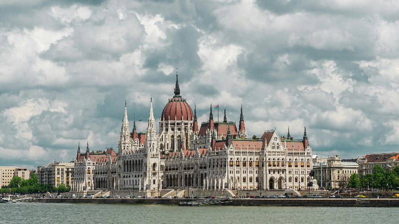 Escape Game extérieur à Budapest : Visite enquête dans la vieille ville