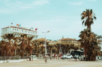 Escape Game extérieur à Cannes : Visite enquête en ville