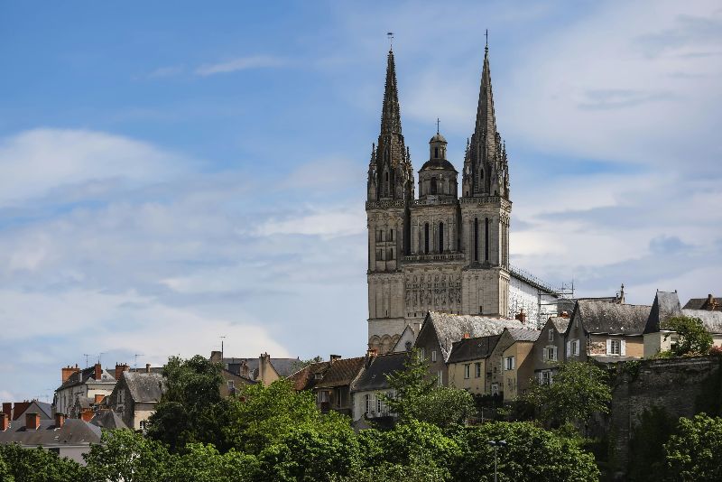 Escape Game extérieur à Angers : Visite enquête en ville