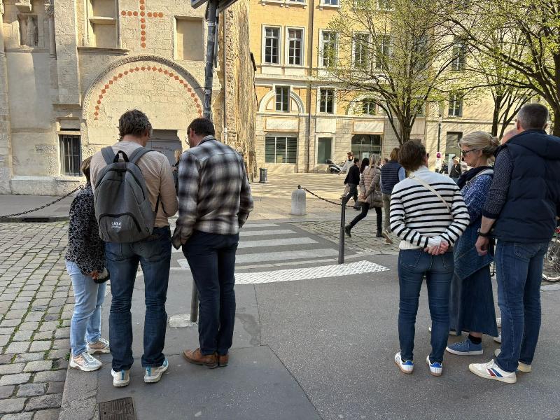 Fun City Tour à Lyon - Rallye découverte - Entre Lumières, Secrets et Saveurs Lyonnaises