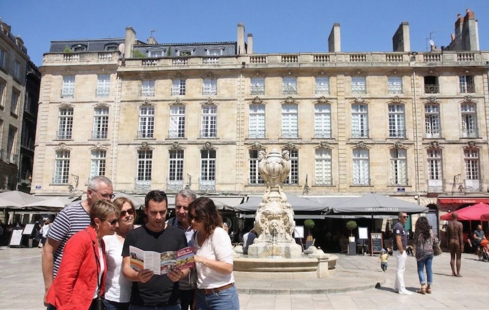 Escape Game extérieur à Bordeaux : Visite enquête en ville